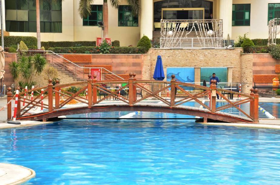 Logistic City Stars Hotel Кайро Екстериор снимка